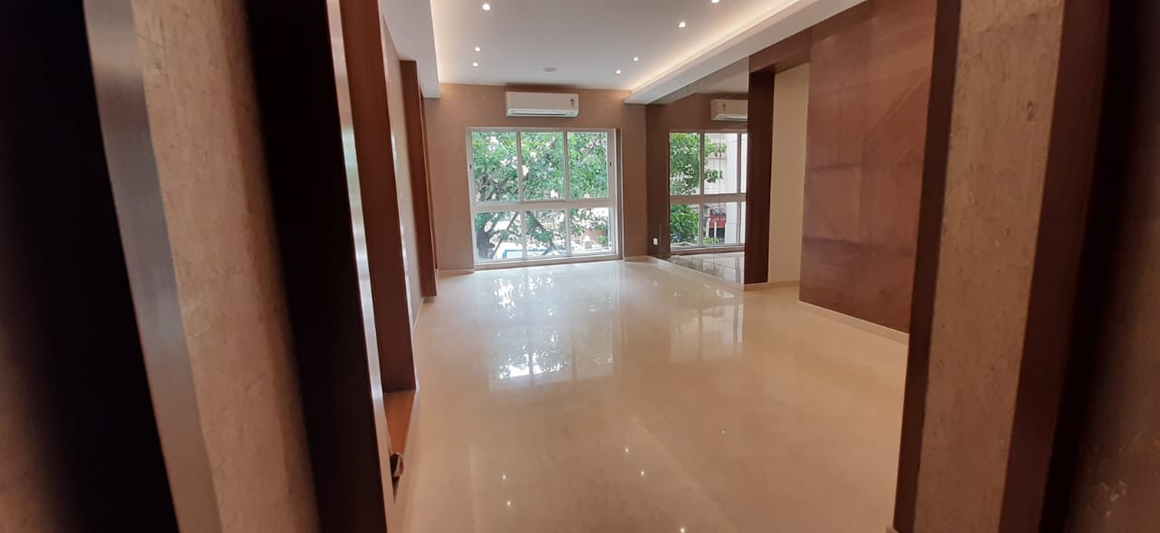 3 BHK Semi Furnished in Omkar Meridia , Bandra East